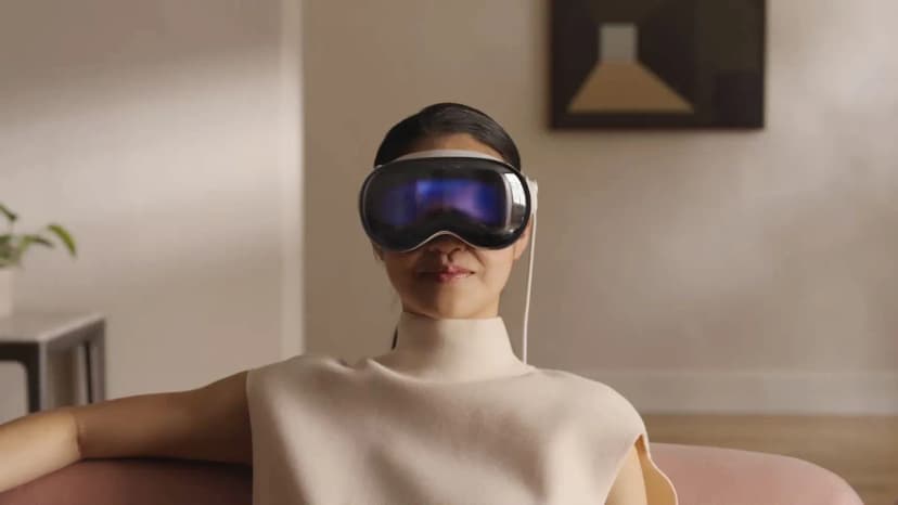 Apple's Vision Pro Gets Exciting Update With New Features, But Where’s the AI Everyone’s Waiting For?