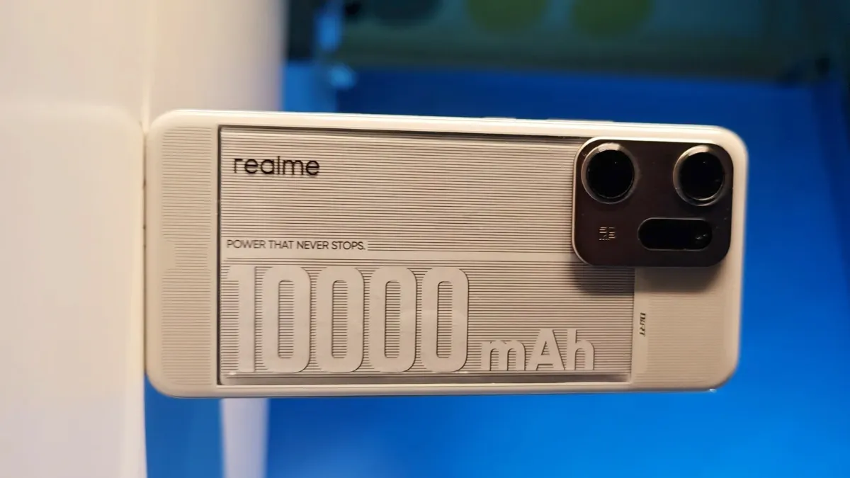Realme’s New GT Phone with 10,000 mAh Battery Could Change the Smartphone Game in India