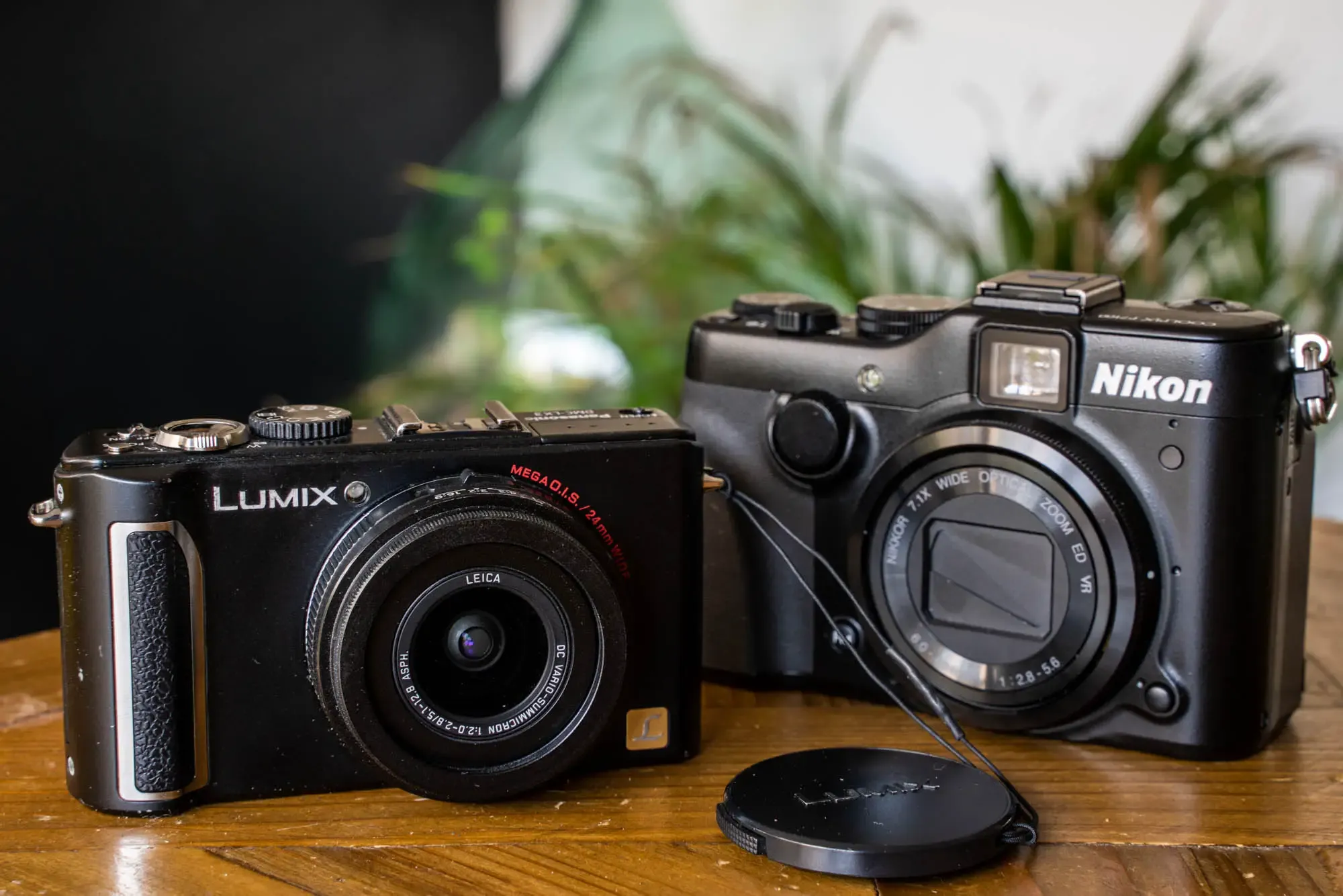 Why Film Cameras Are Making a Comeback — The New Trend in Retro Photography and Hybrid Cameras